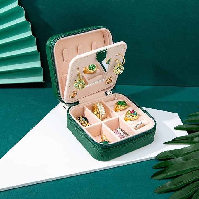 Dark Green Portable Jewelry Storage Box: Multi - functional Partition, Considerate Protection, a Good Partner for Travel Storage